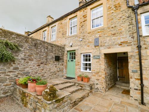 Hall Cottage in Ovington