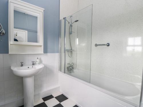 Hall Cottage - image 7