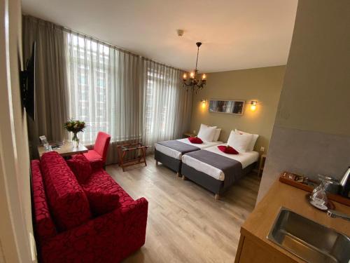 Alp Hotel - image 13