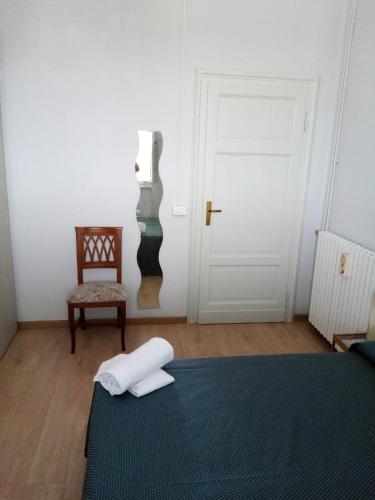 Double Room with Private Bathroom image 8