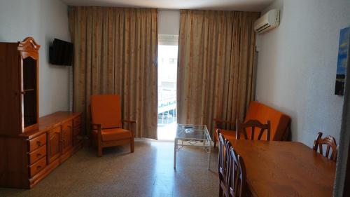 Two-Bedroom Apartment image 7