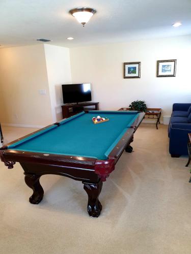 UTOPIA - 15 mins Disney, Upgraded Pool and Spa ,Games Room, WIFI