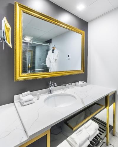 Hotel Clarendon - image 3