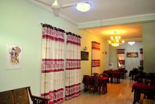 Sri Guest House
