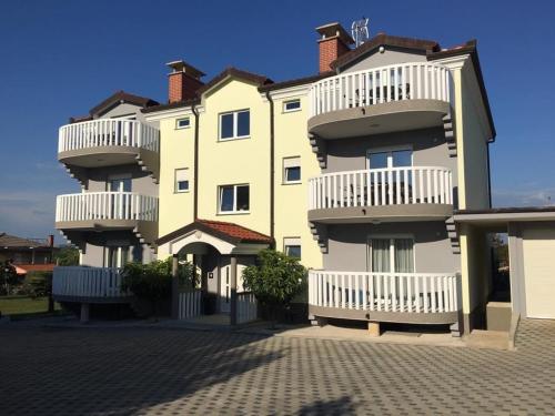 Ferienwohnungen Barbic in Finida