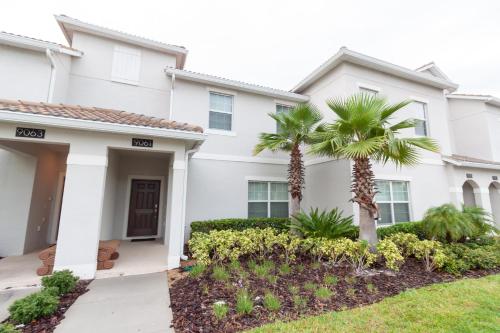 Private Pool Townhome - 15 Minutes to Disney! - main image