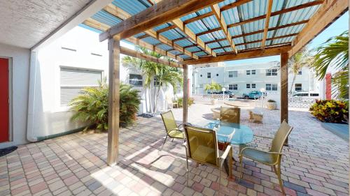 Sun Beach Inn in Hollywood, USA