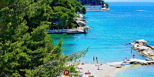 Apartments Bonus and private parking, Split (photo 7)