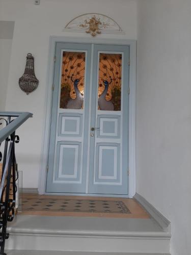 Villa image 1