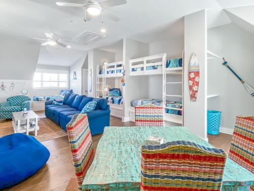 New Listing! Third Coast Charm: Beach Home W/ Pool Townhouse - image 3