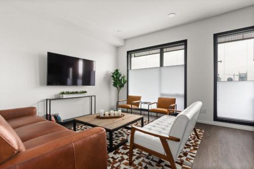 Illume - Ultrachic Luxury Community - Corner Unit condo - image 3