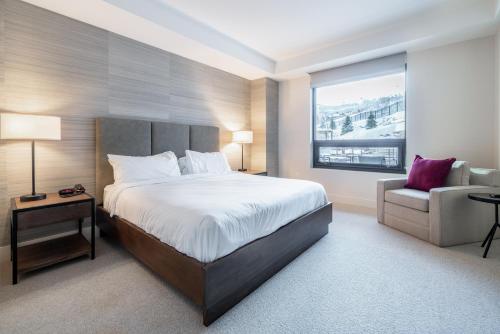 New Listing! Ski-In Ski-Out Condo with Pool & Gym condo - image 4