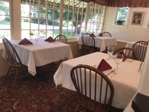 Red Rocker Inn in Black Mountain, USA