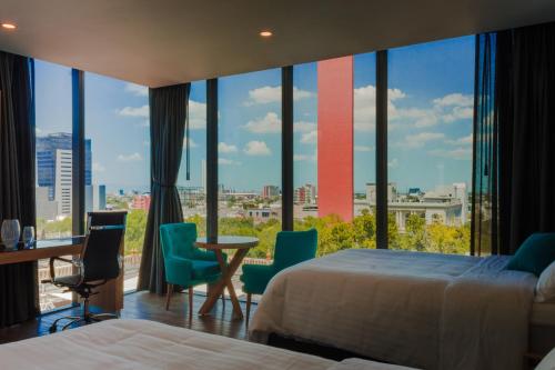 room detail thumbnail 1