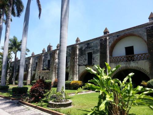 Hotel Hacienda Vista Hermosa in Tequesquitengo, Mexico