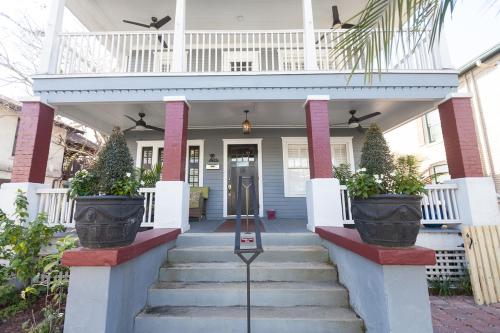 Hemingway House Bed and Breakfast - image 14