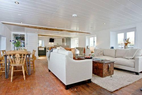 The Old Mill Luxury Hot Tub Escape