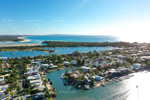 Space & seclusion on the water, Noosa Heads