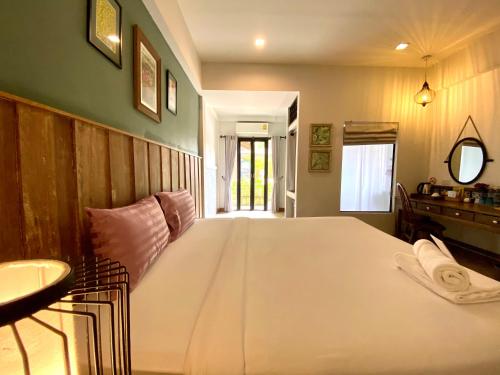 Double room pool view