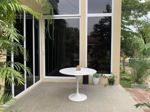 Embay House & Private Pool in Ciampea