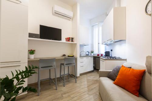 Yellow Line Apartment