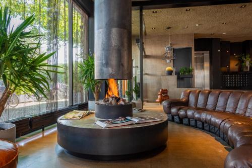 V Lofts - image 2
