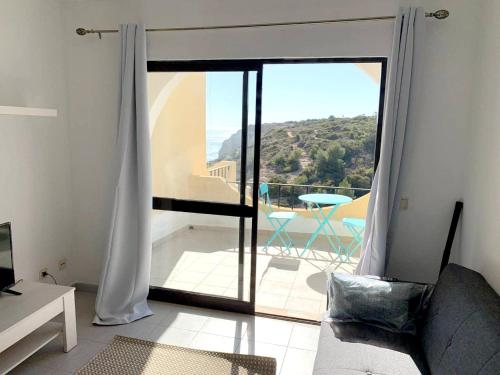 2 bedrooms apartement at Carvoeiro 100 m away from the beach with sea view balcony and wifi