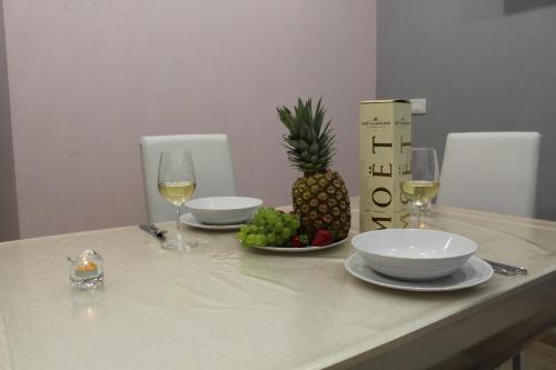 Mary's House – Catania, CA