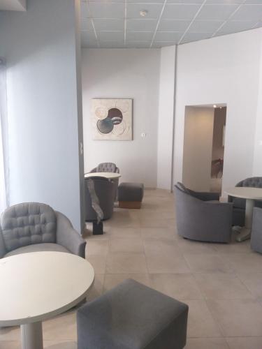 Apollo Hotel - image 14