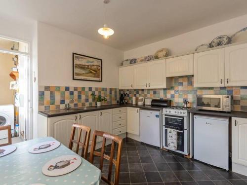 Original Crail Farmhouse - Perfect for The Cowshed