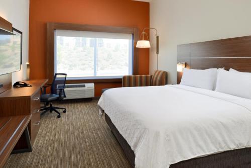 Holiday Inn Express & Suites - Elko an IHG Hotel - image 2