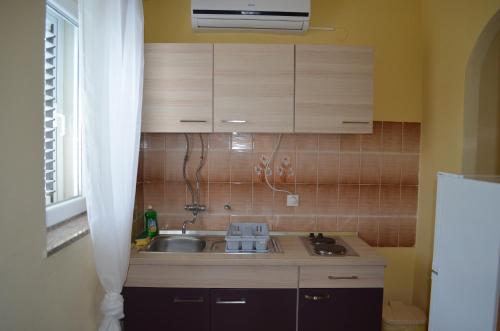 Apartments Aneva