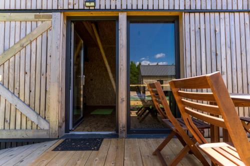 Horse Glamping Park in Добрна