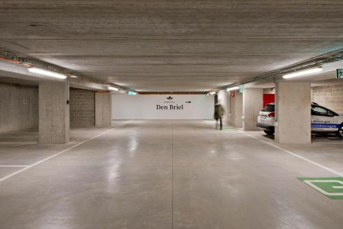 Hotel Den Briel – Ghent, CA