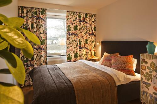 Rosersbergs Slottshotell - Hotel - Rosersberg