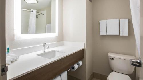 Holiday Inn Express & Suites - Jacksonville W - I295 and I10, an IHG Hotel