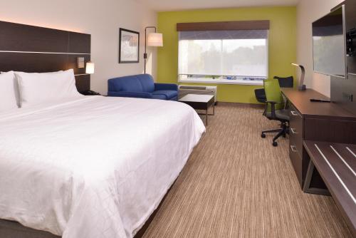 Holiday Inn Express & Suites - Mall of America - MSP Airport, an IHG Hotel