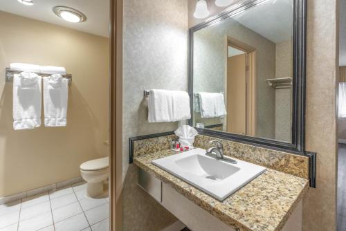 Queen Room with Two Queen Beds- Disability Access - Non-Smoking