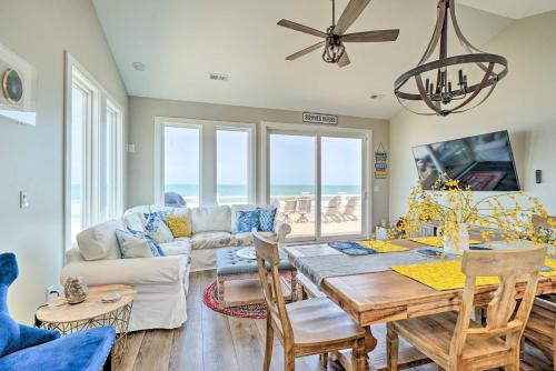 Beachfront Oasis 2 Huge Decks BBQ and Views! - image 2