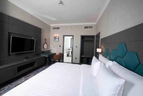 Edge Creekside Hotel in Dubai