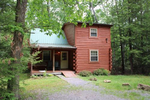 Country Road Cabins in Hico, USA