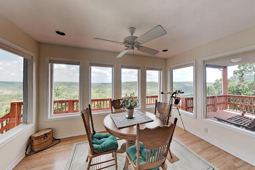 Lake Home with Private Hot Tub & Stunning Views home - image 4