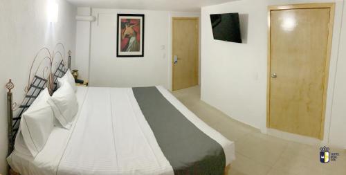 Standard Suite room in Hotel Real GDL
