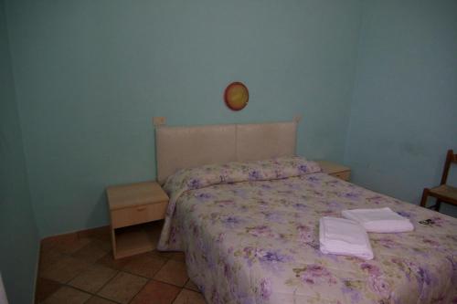 Double Room image 3