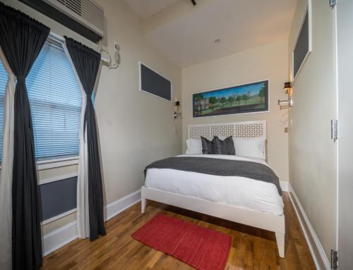 257113871 Henry Norman Hotel