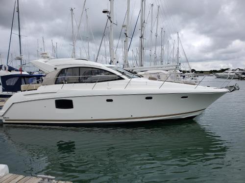 Zen Dog Luxury Motor Yacht