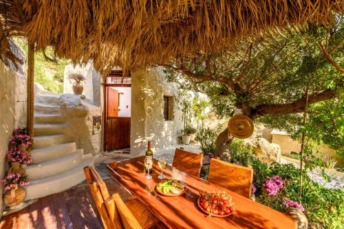 Facilities, Natura cottages in Makris Gialos