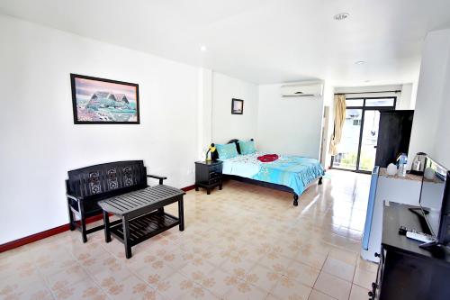 Superior Double or Twin Room image 10
