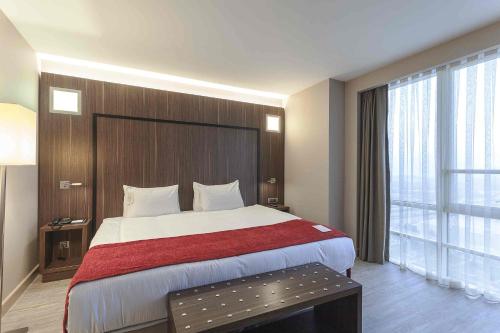 Ramada Encore by Wyndham Izmir