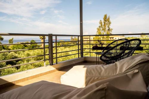 Laura maisons in แคลามาทา